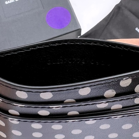 YSL Monogram Card Holder - Picture 5 of 6